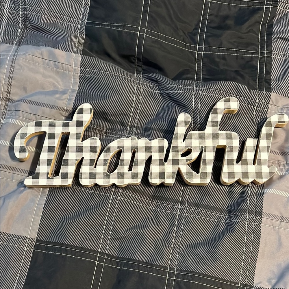 Plaid Thankful Home Decor Sign